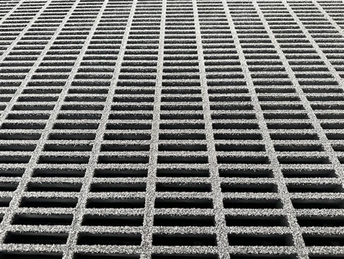 Glavne prednosti in tipična področja uporabe FRP kompozitnih materialov